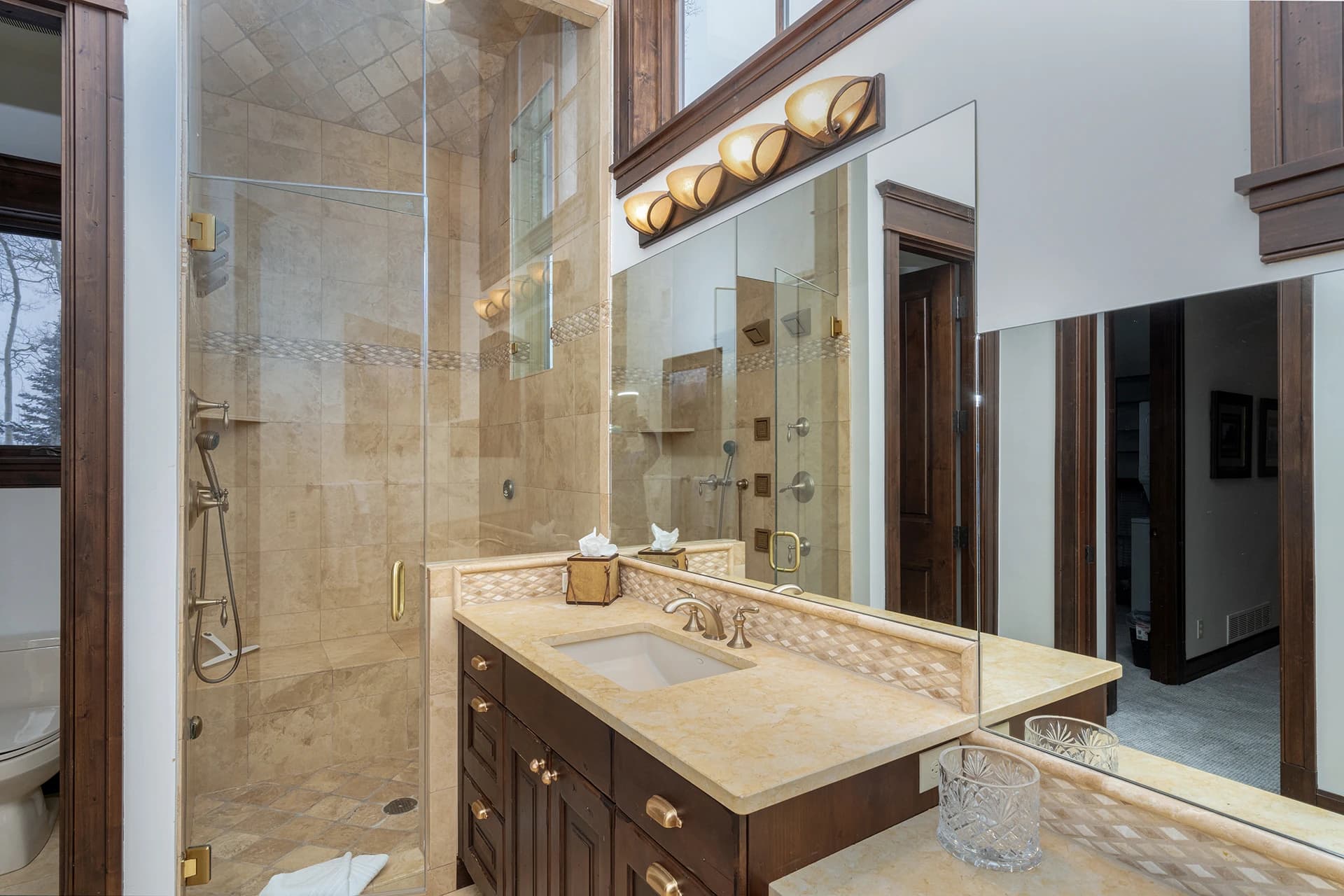 Benchmark Chateau - Image 14