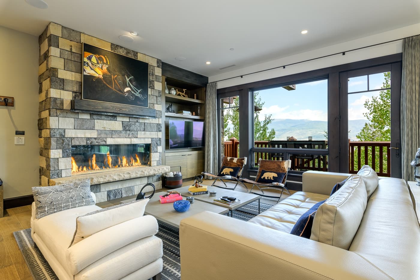 Lay Of The Land At Hummingbird Lodge - Image 5