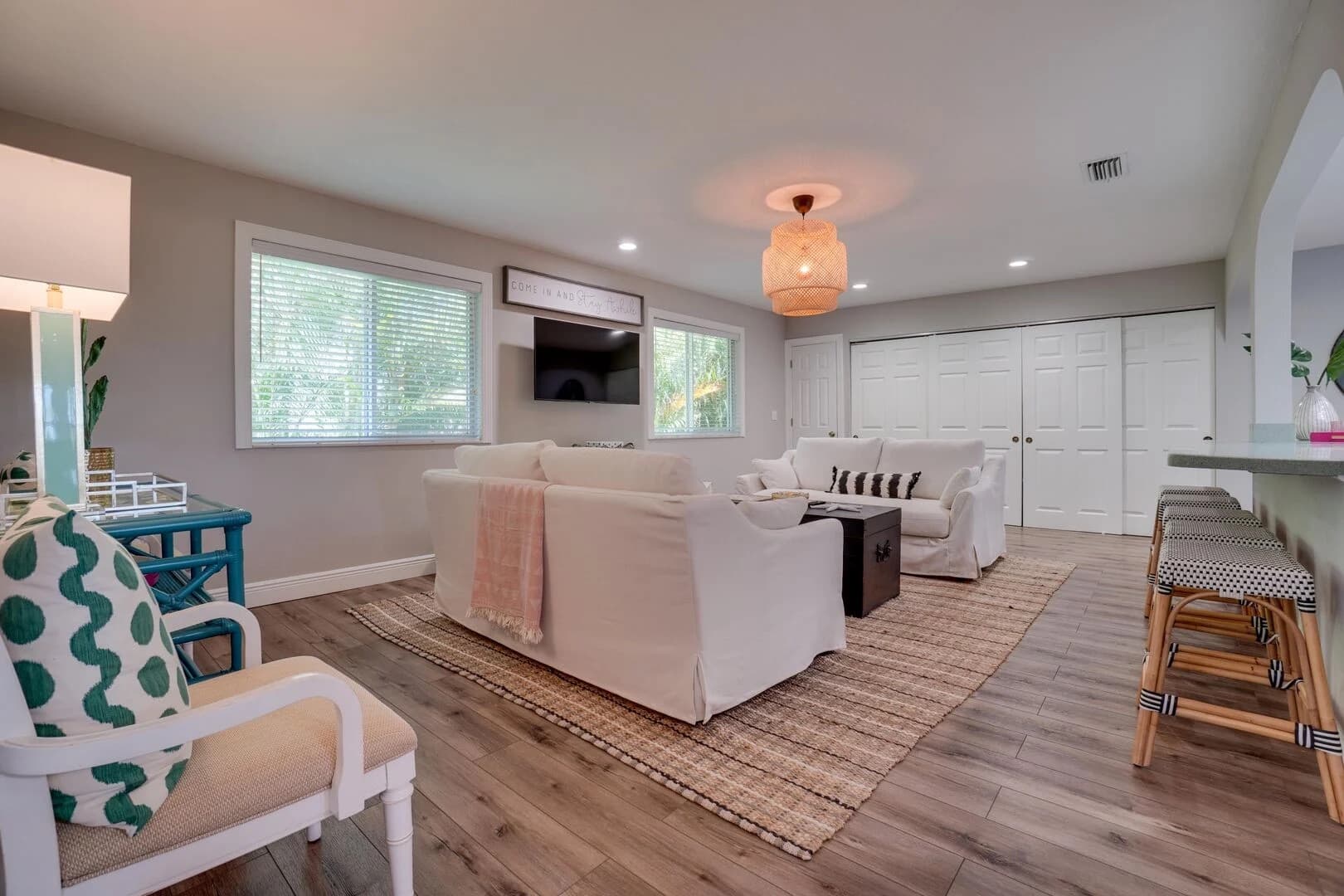 Coconut Cove - Image 13