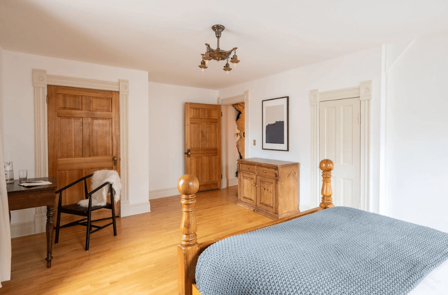 Condor Place - Image 20