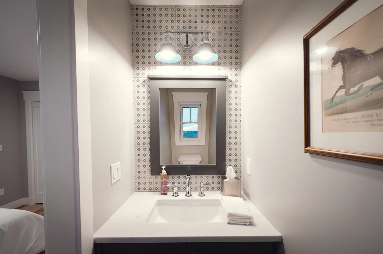 Ann Riley Farmhouse - Image 30