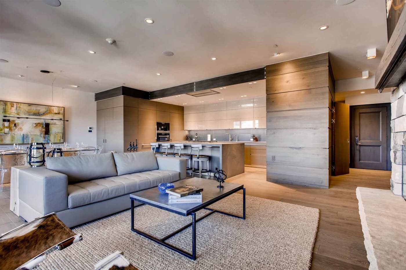 Lay Of The Land At Hummingbird Lodge - Image 6