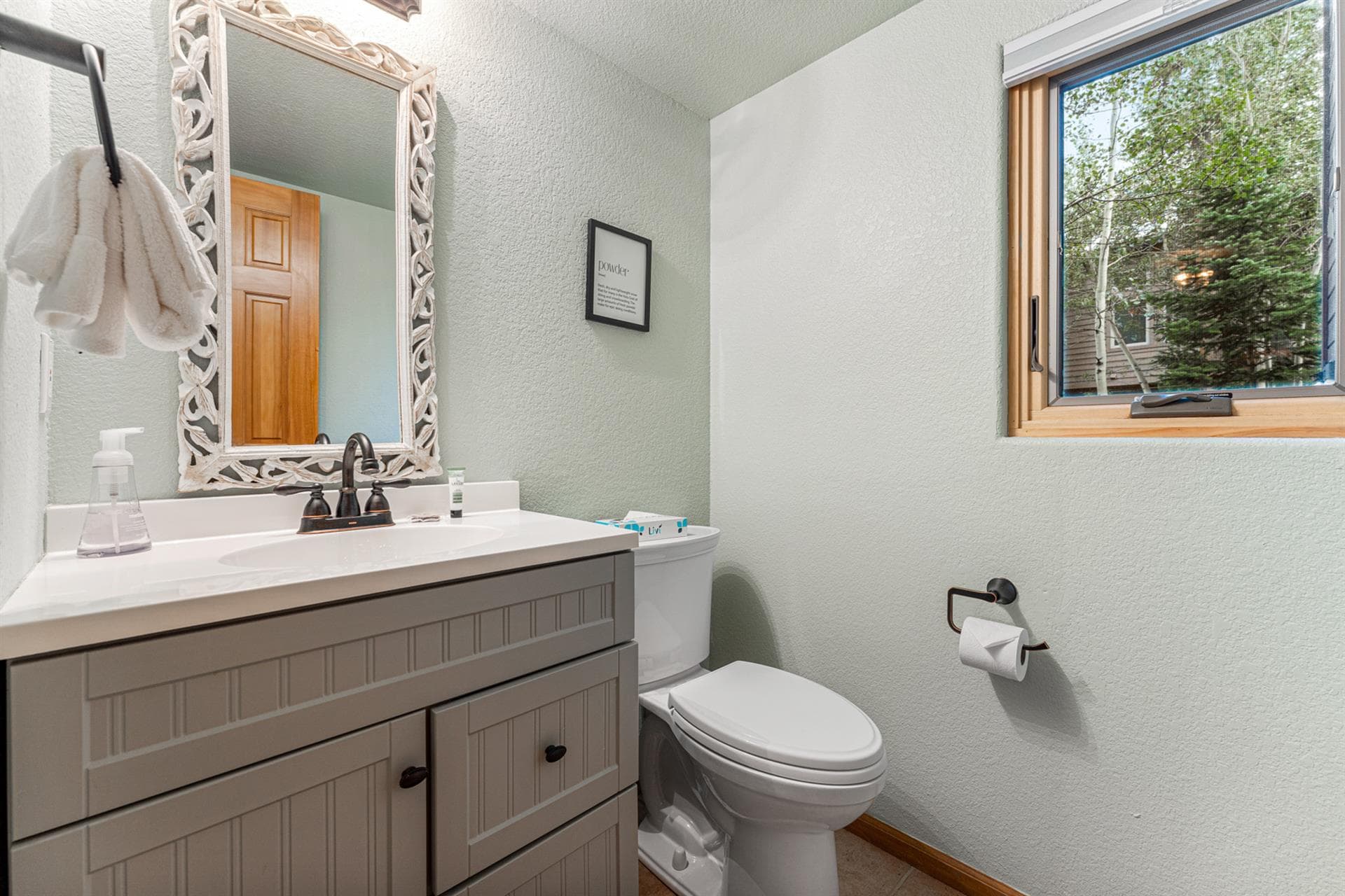 Burgundy House - Image 29