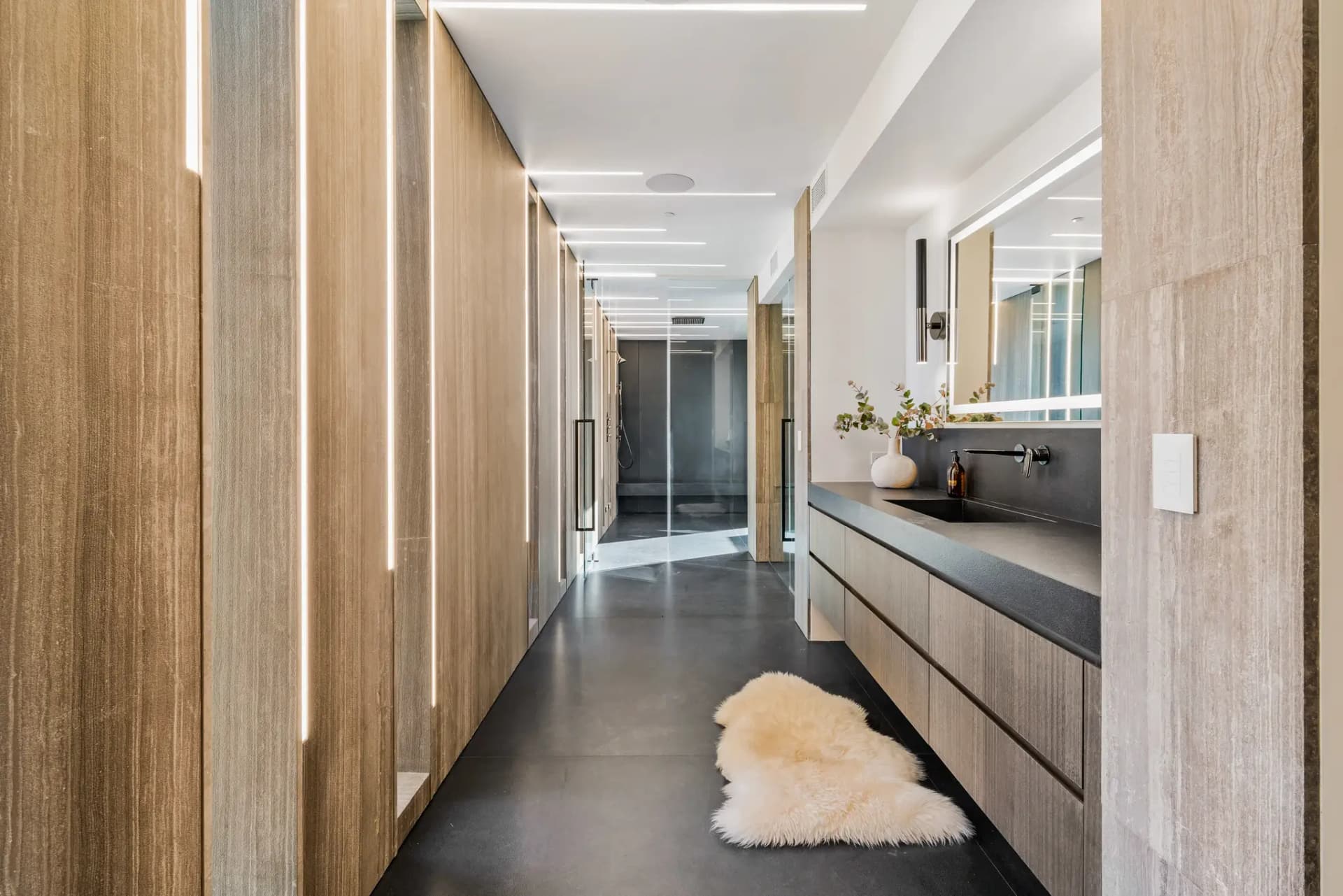 Forza Modern - Image 20