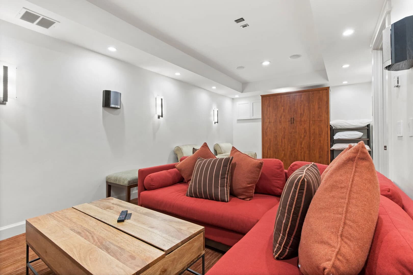 Woodside House - Image 41