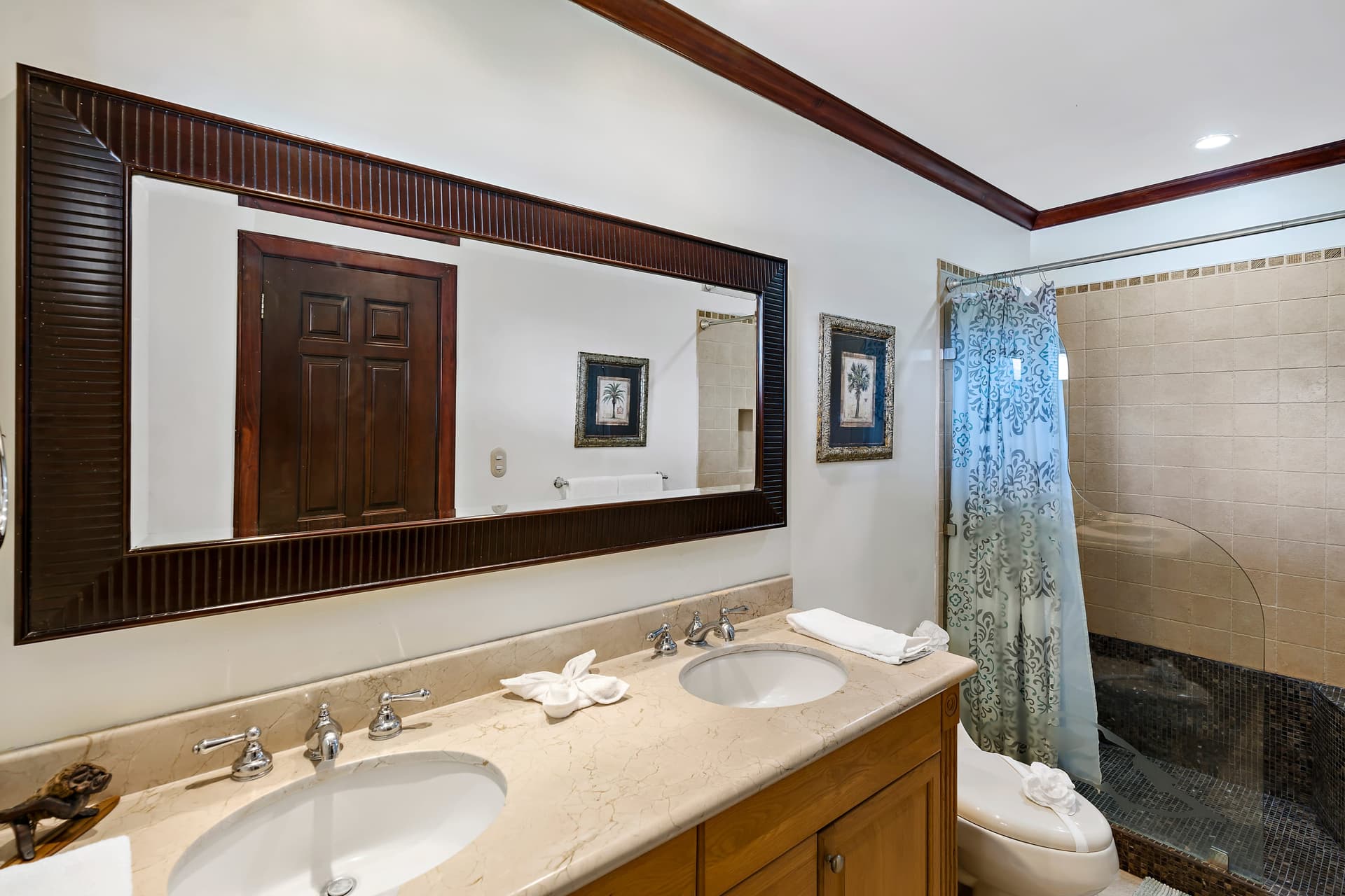 Sunset Heights - Image 6