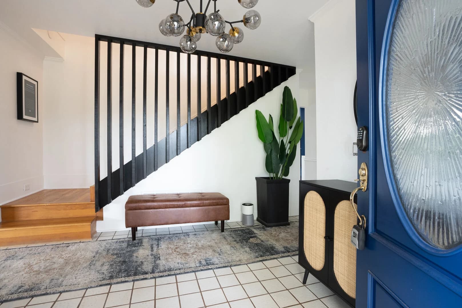 Pebble Modern Home - Image 11