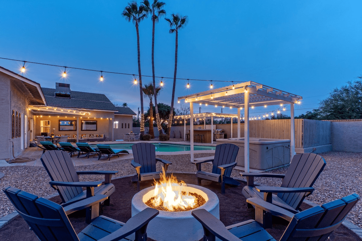 Happy Hour in Scottsdale - Image 1