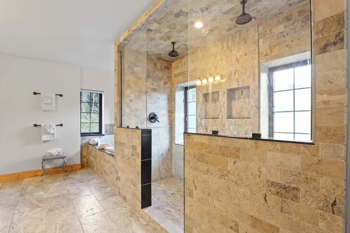 Serene Lodge - Image 24