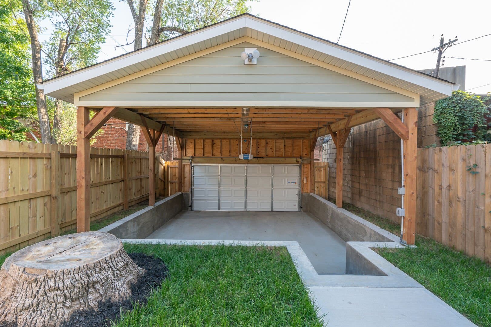 Grove Luxe Haven - Image 17