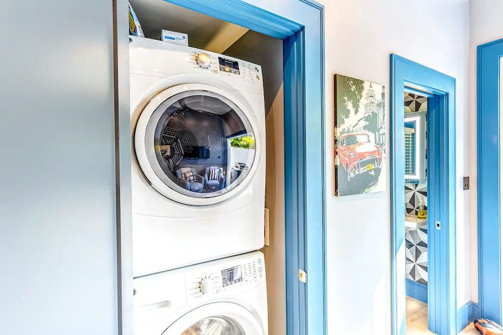 Island Retreat - Image 21