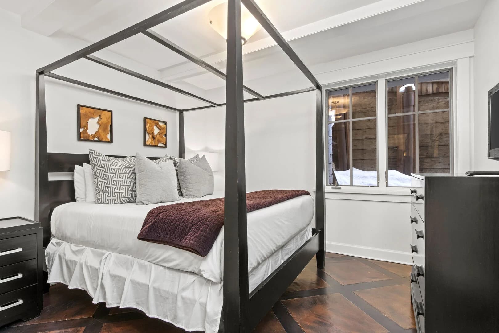 Woodside House - Image 26