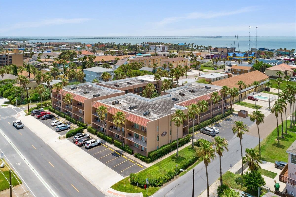 Beachview Residence - Image 20