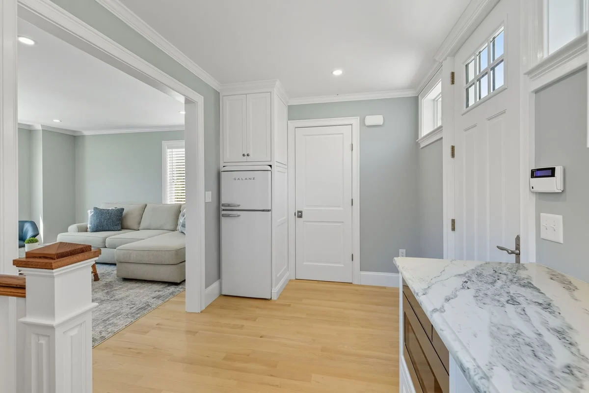 Three Buoys - Image 25