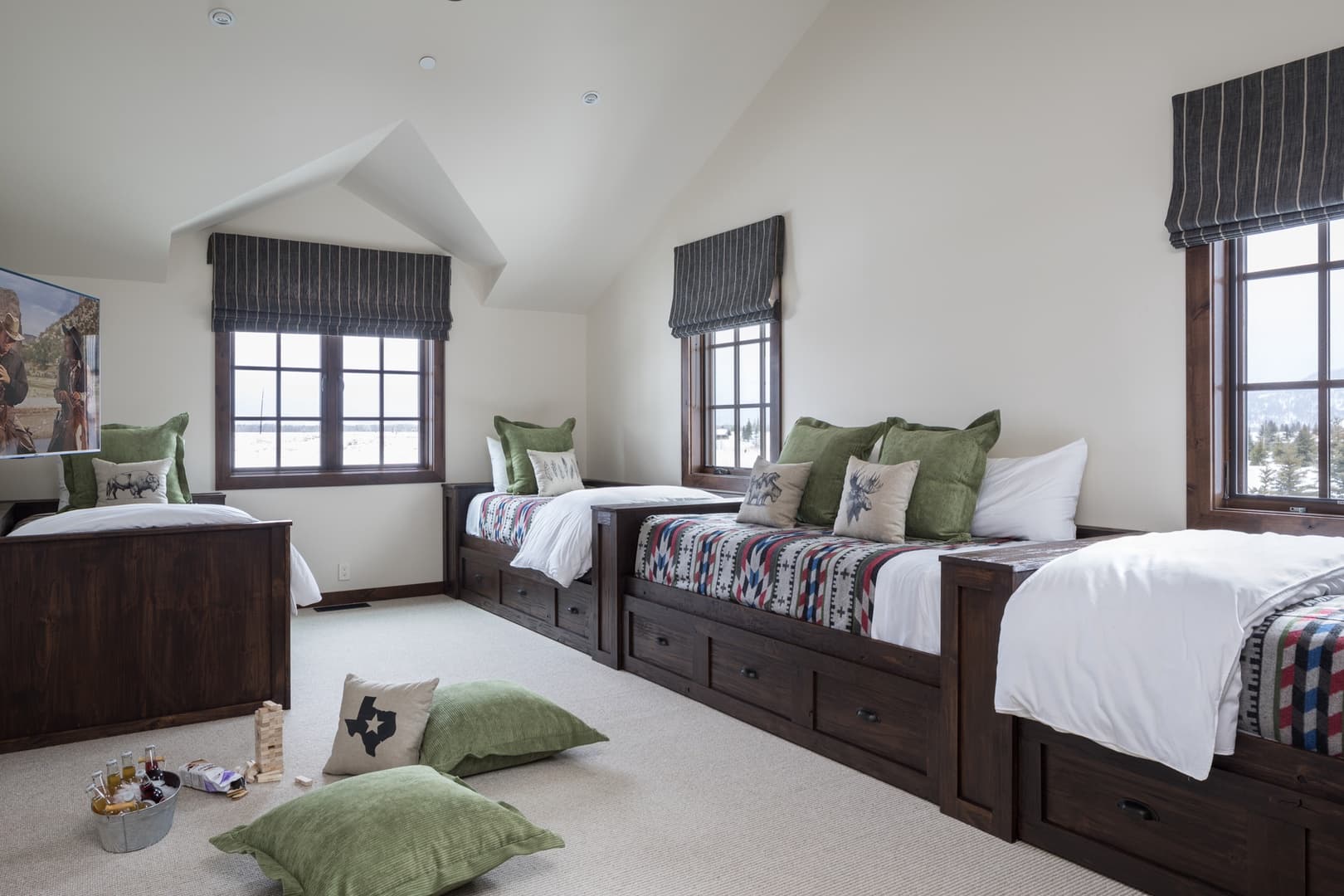 Mountain Vista - Image 18