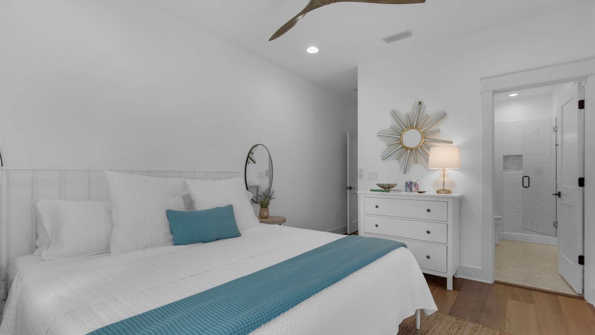 Vitamin Sea - Image 22