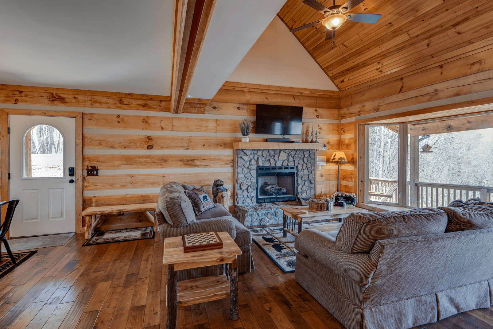 Cozy Bear Cabin - Image 8