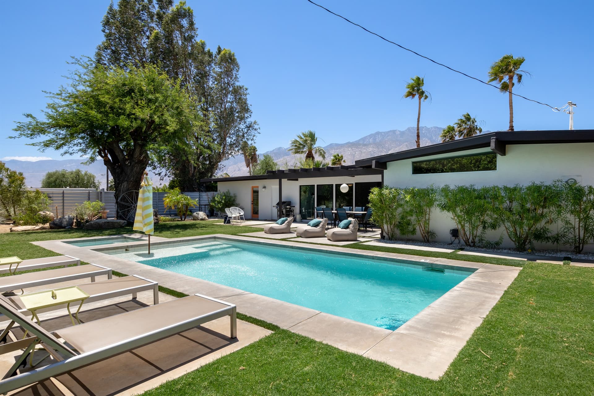 Hugh Kaptur’s Palm Springs Getaway - Image 43