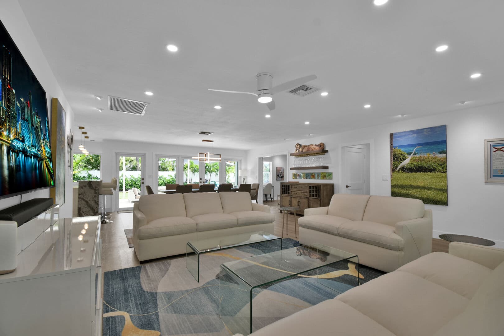 Palms and Playhouse - Image 5