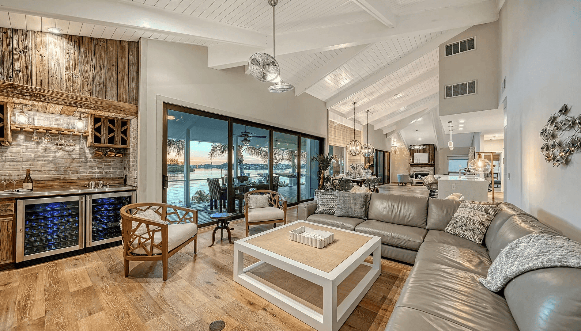 Pearl on the Bay - Image 18