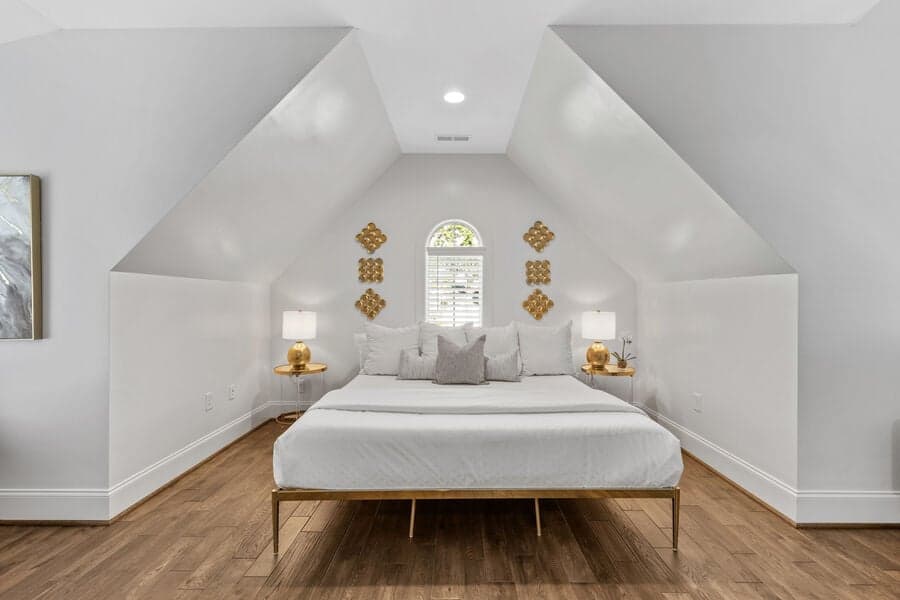 Mallard Vestige - Image 32