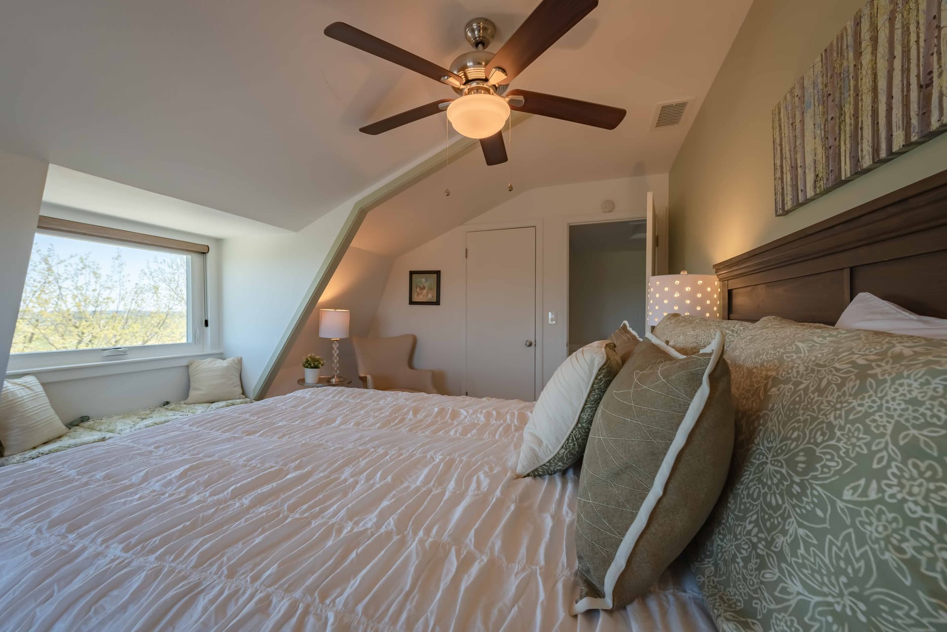 Hidden Acre Vineyard Estate - Image 18