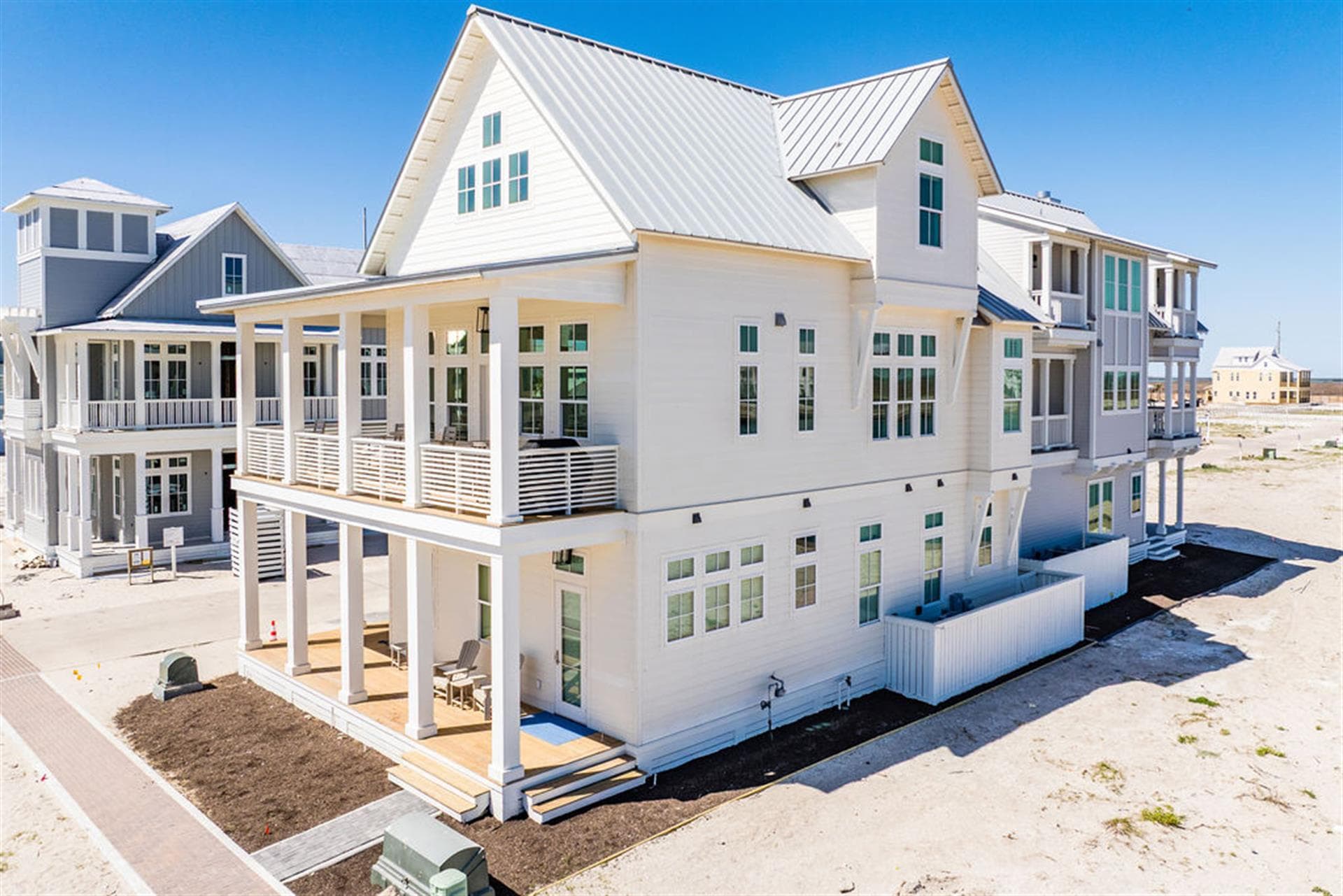 Ocean Paradise - Image 40