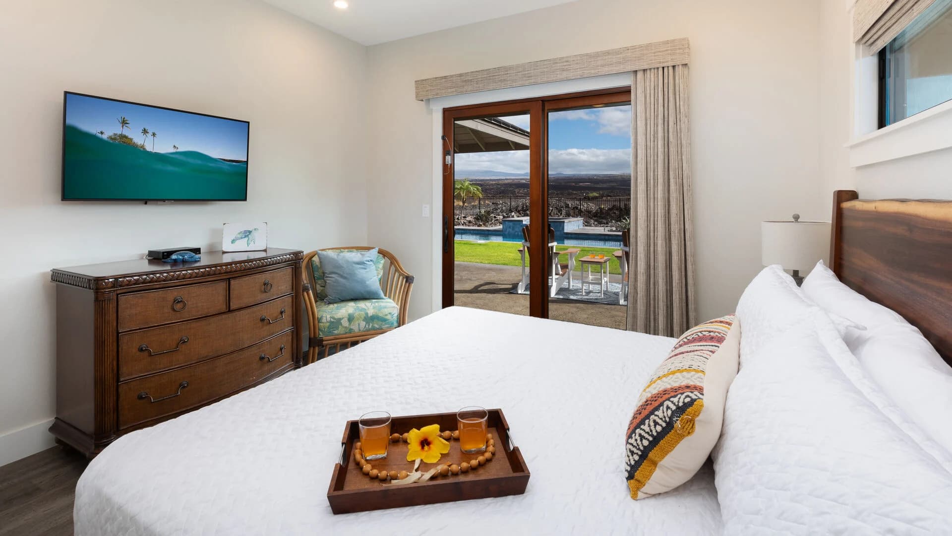 Peaceful Paradise - Image 14