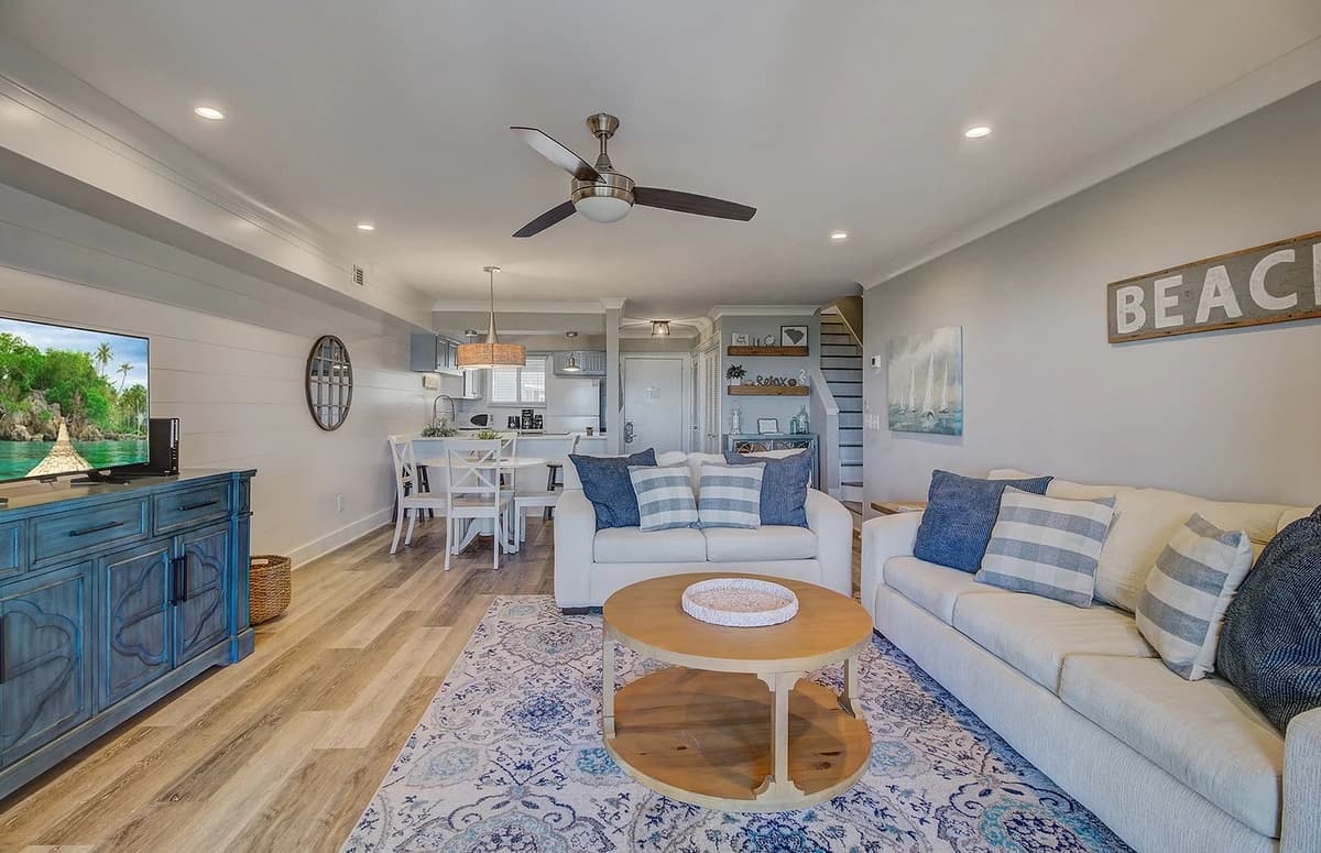 Mariners Walk #11B - Image 5