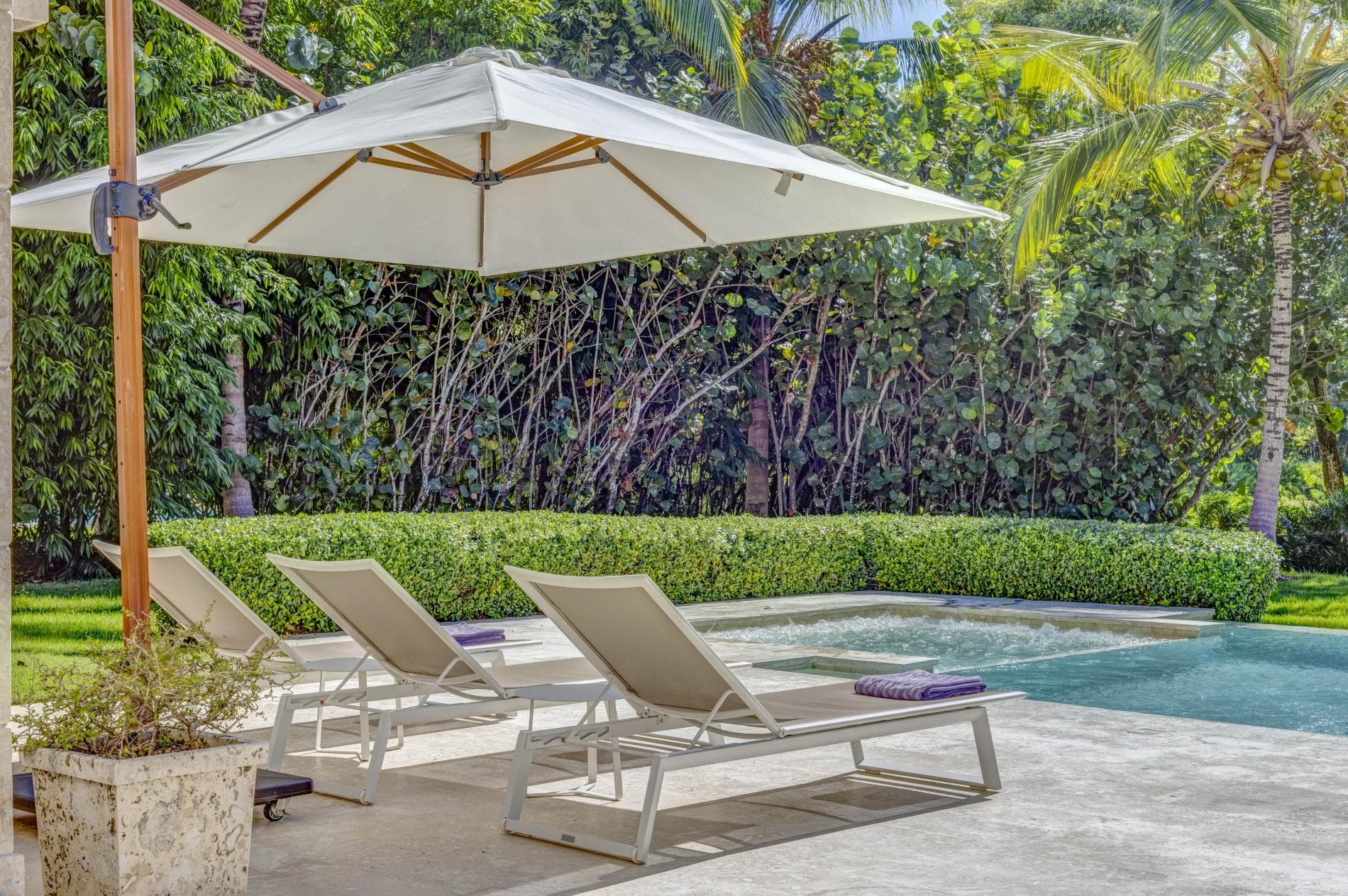 Hacienda B6 - Image 25