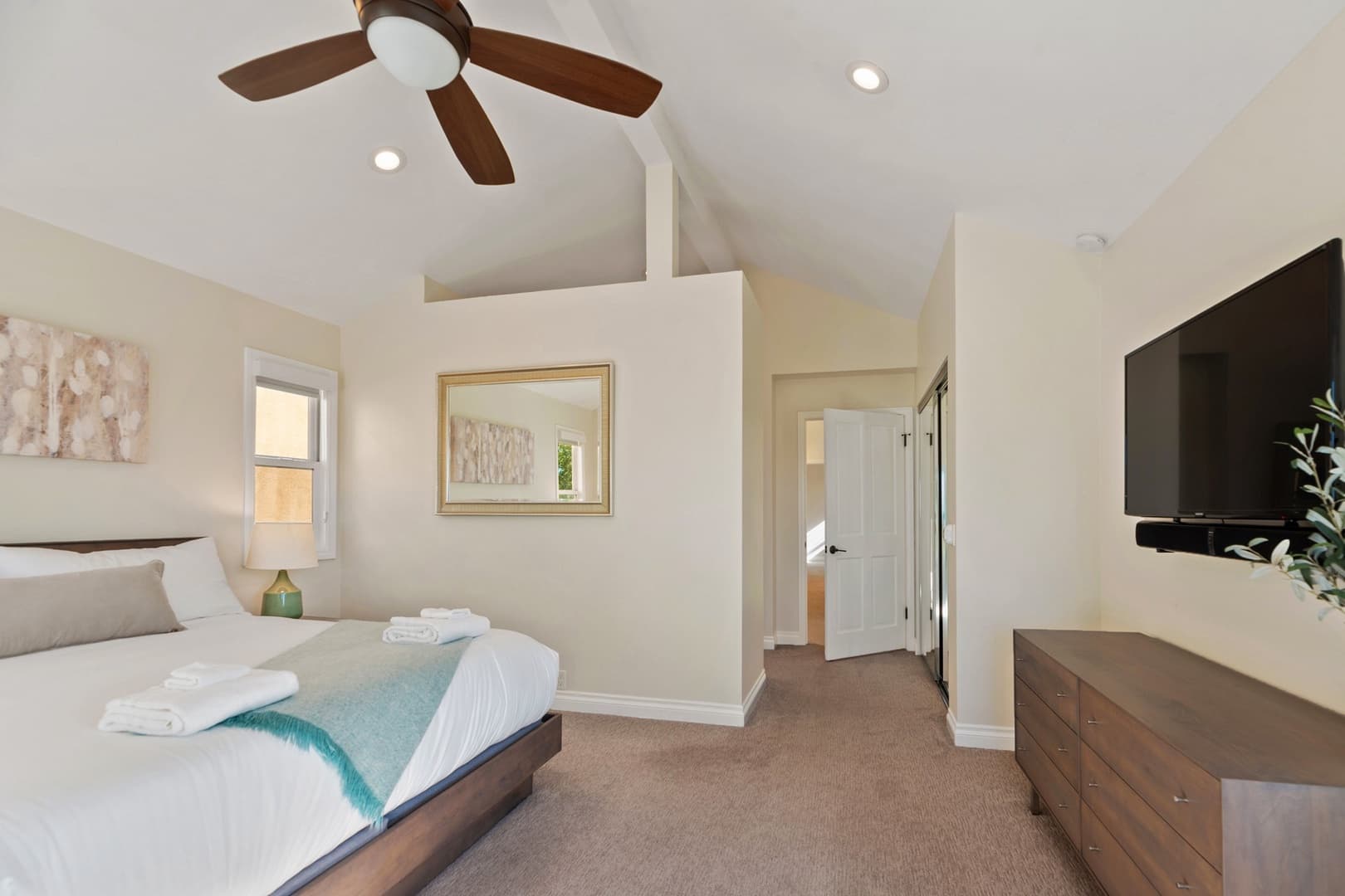 Del Mar Haven House - Image 12