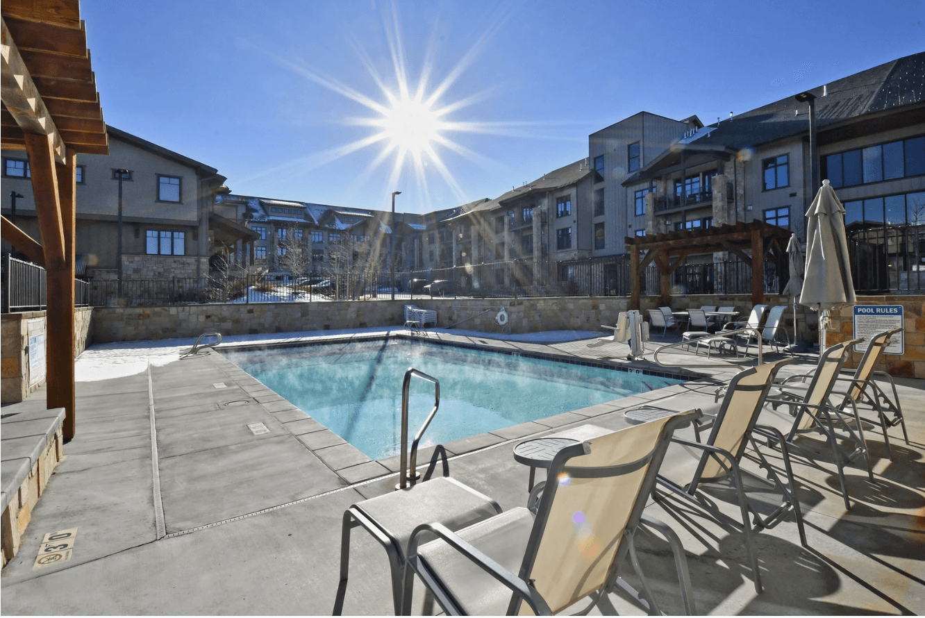 Alpine Abode - Image 15