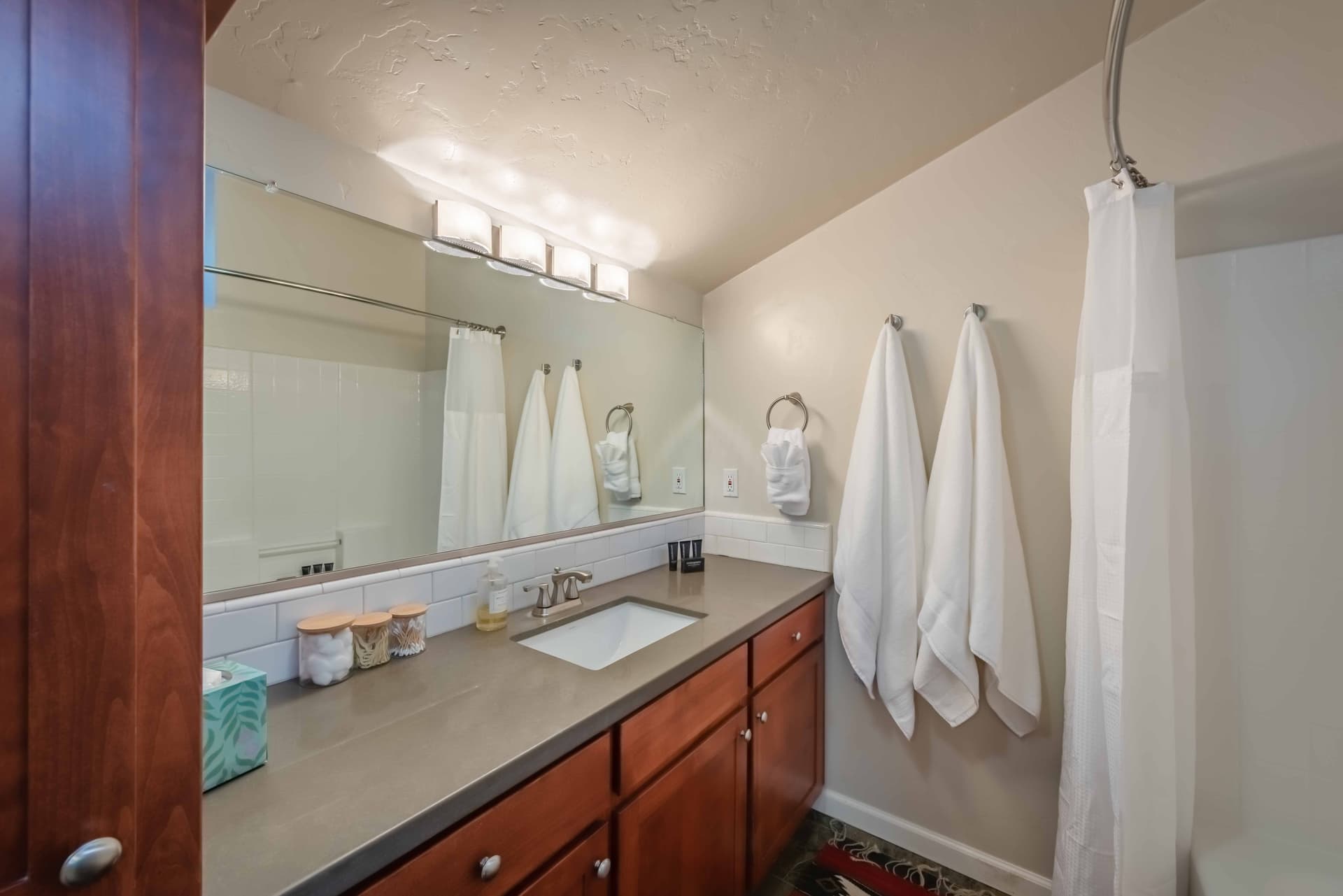 Lago House - Image 38