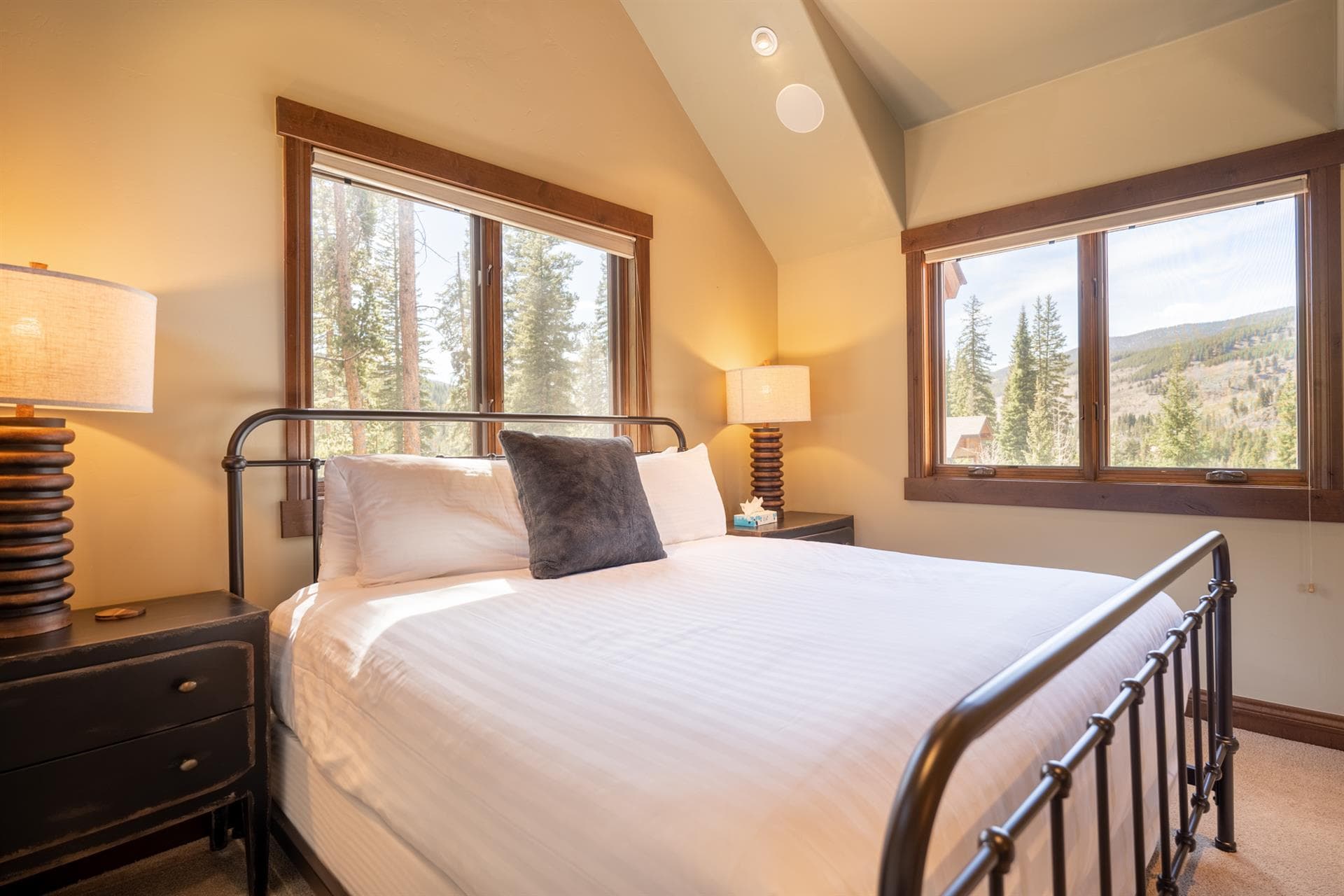 Independence House - Image 24