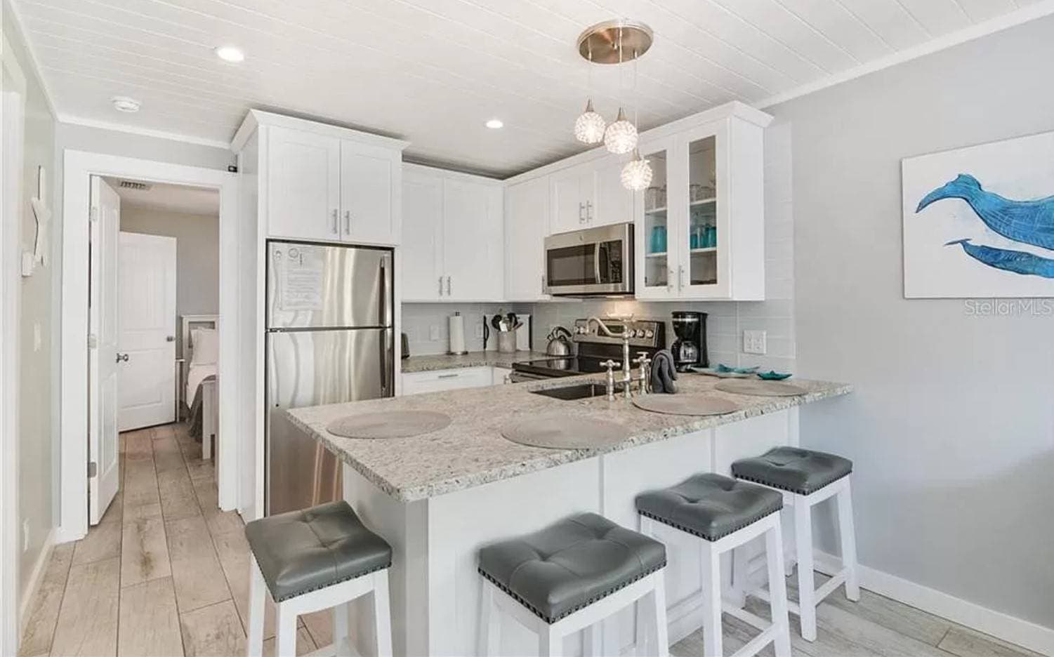 Island Vibes House - Image 3