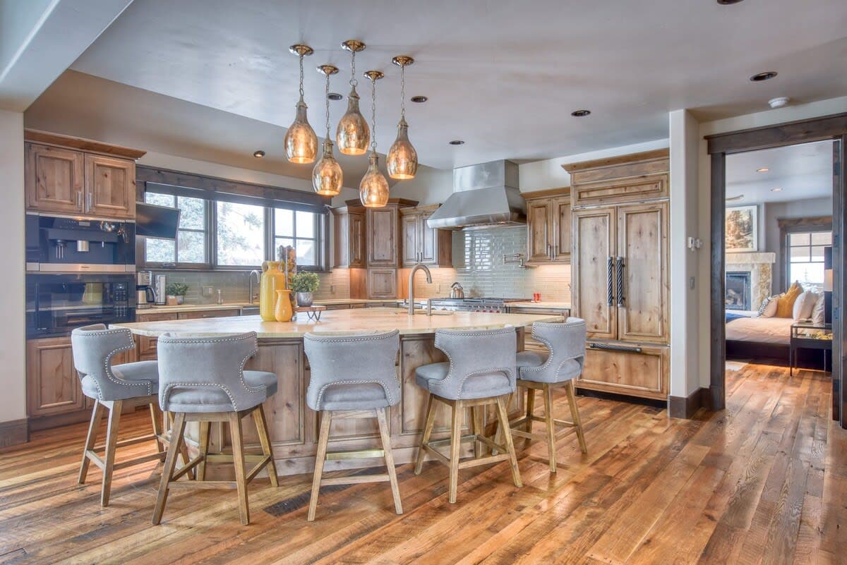 Gondola Ridge Haven - Image 5