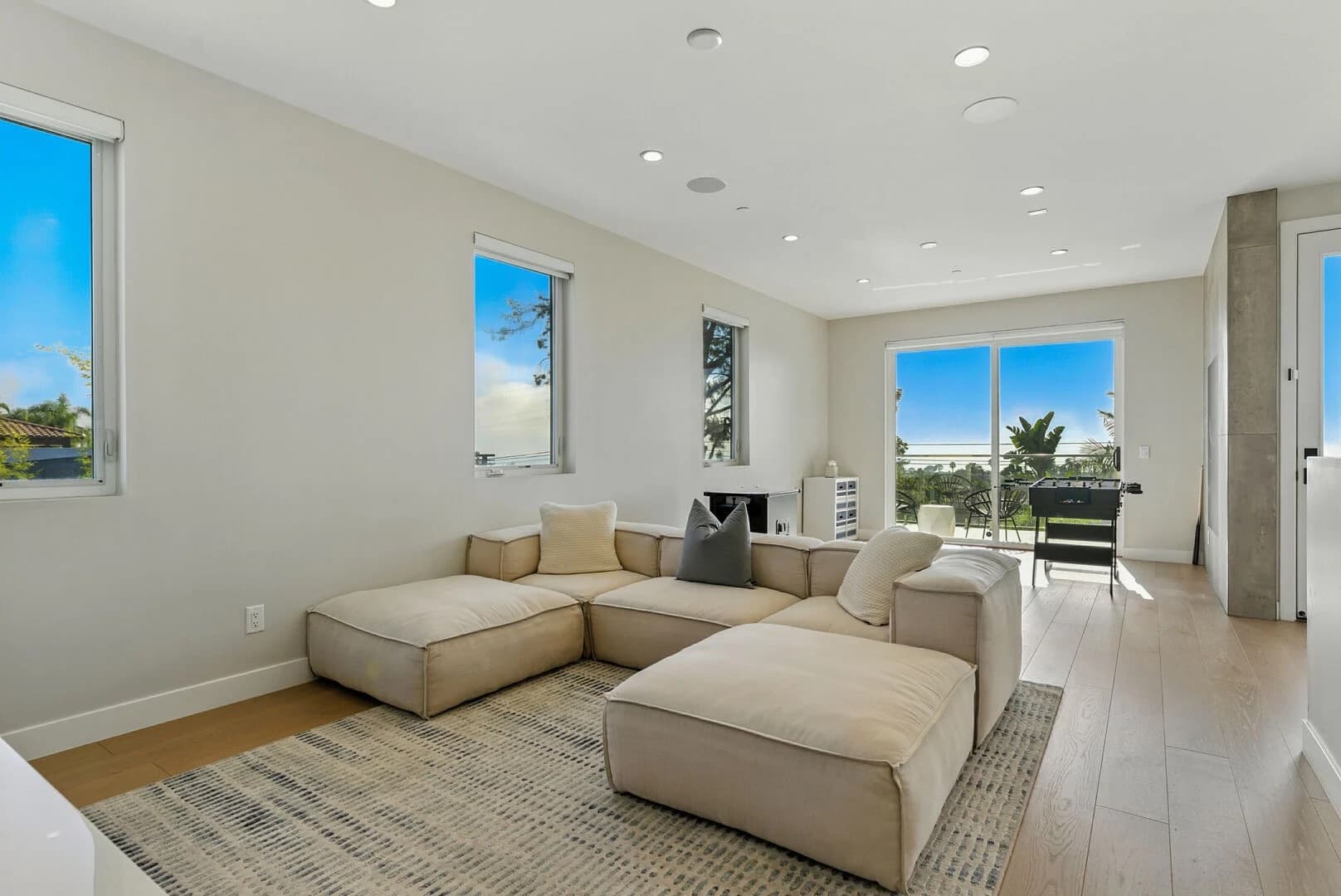 Coastal Paradise - Image 44