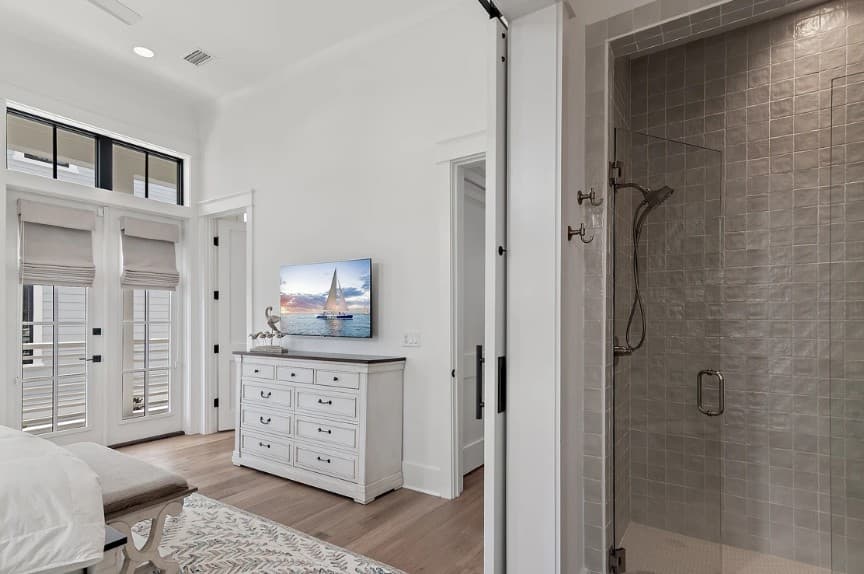 Resorting To Happiness - Image 27