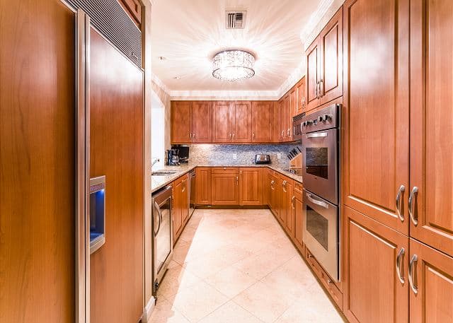 Ritz-Carlton Residence #106 - Image 3