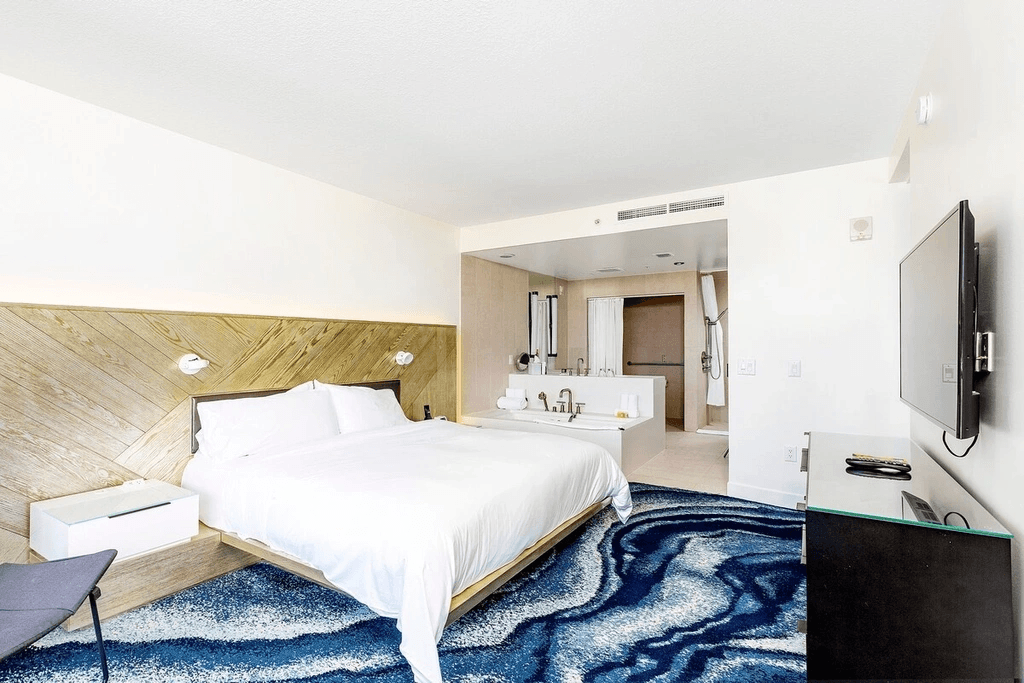 Shoreline #604 - Image 17