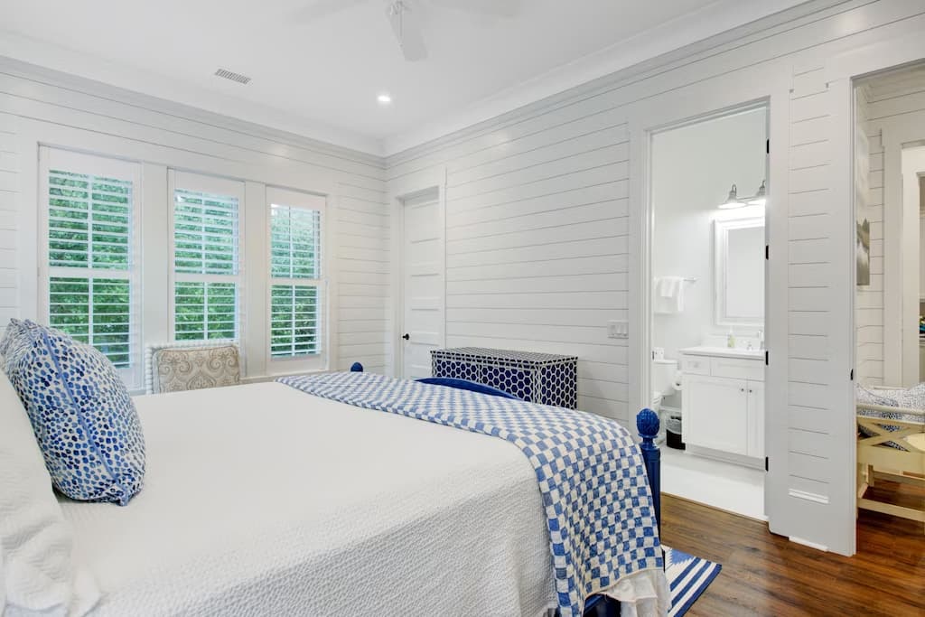 Modern Isle - Image 17