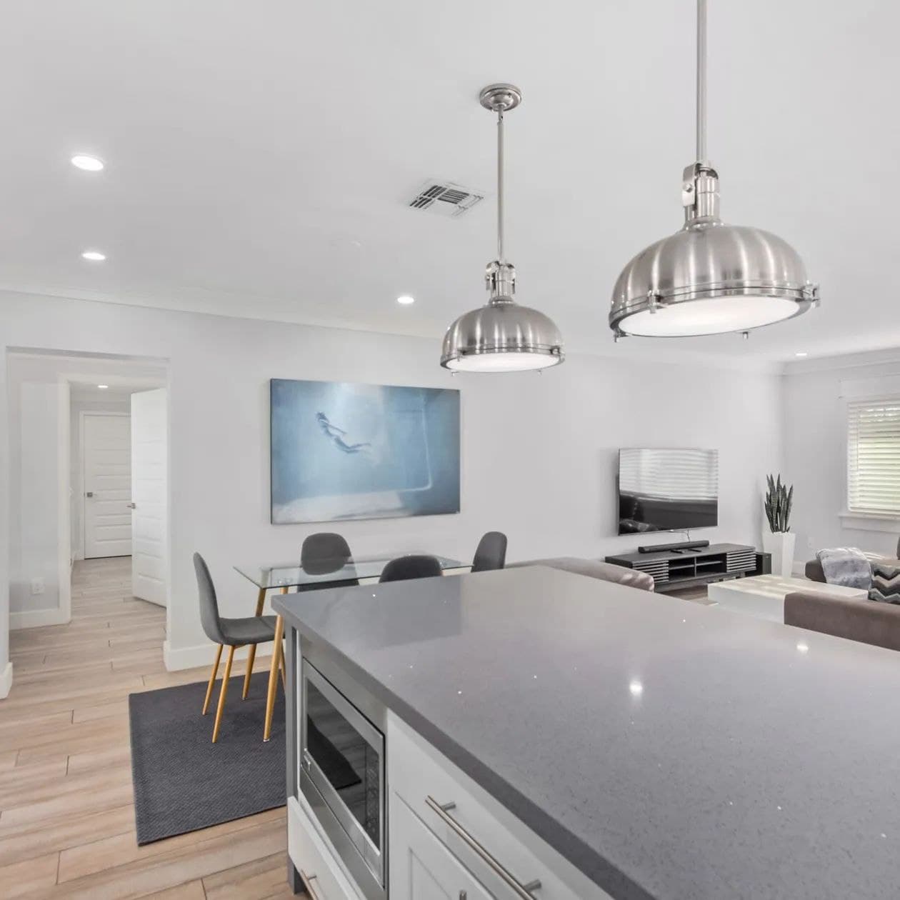 Sunset on 11th - Image 14