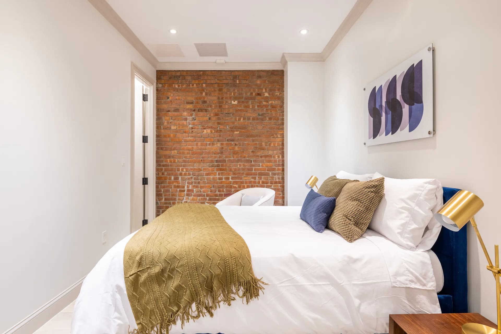 Linden Place I - Image 5