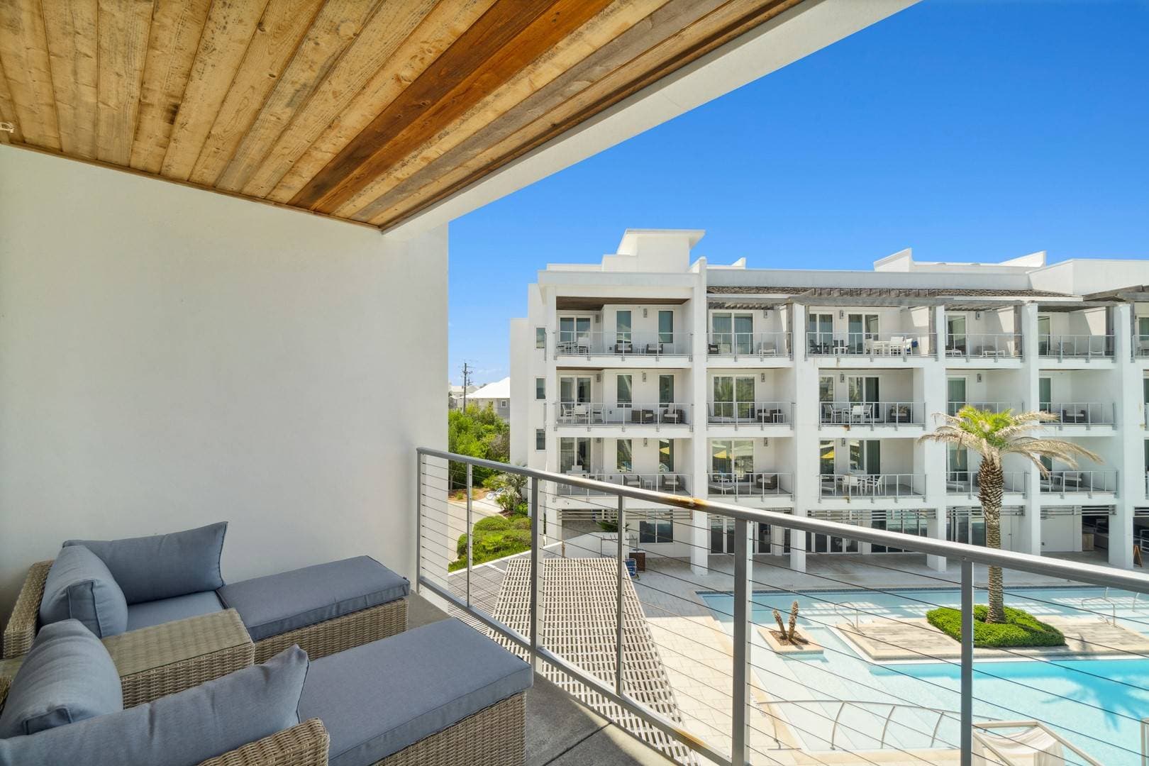 Pointe Residence - Image 15