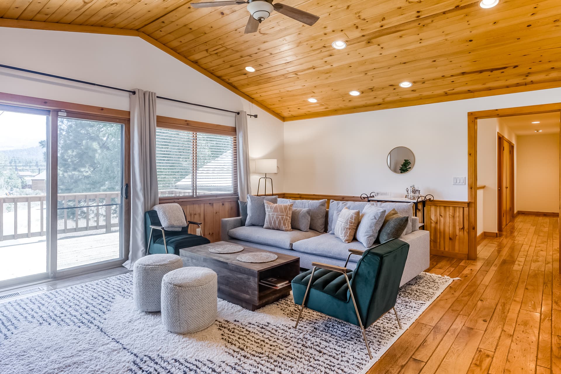 Truckee's Wonder Home - Image 2