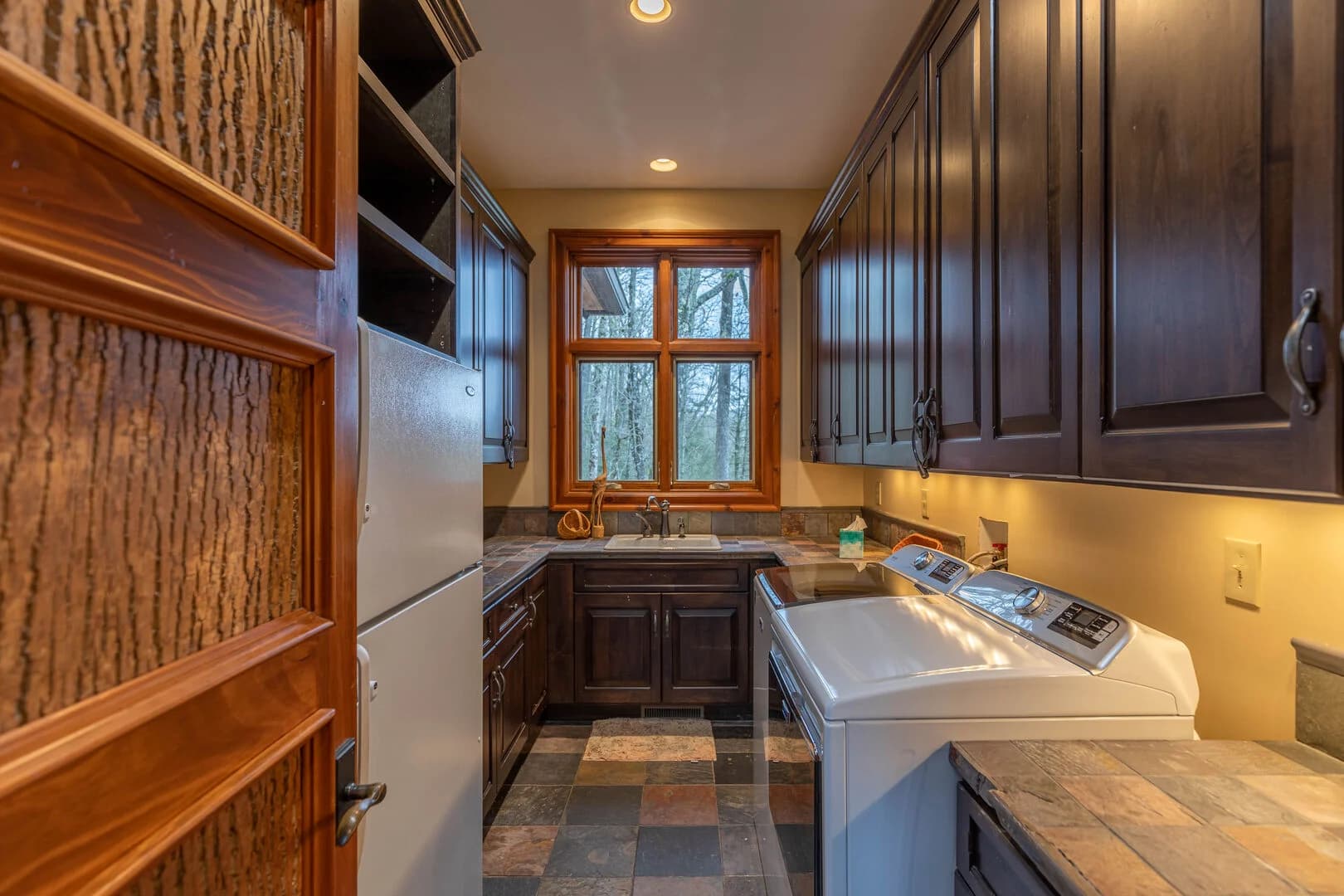 Overlook Estate in The Farm - Image 23