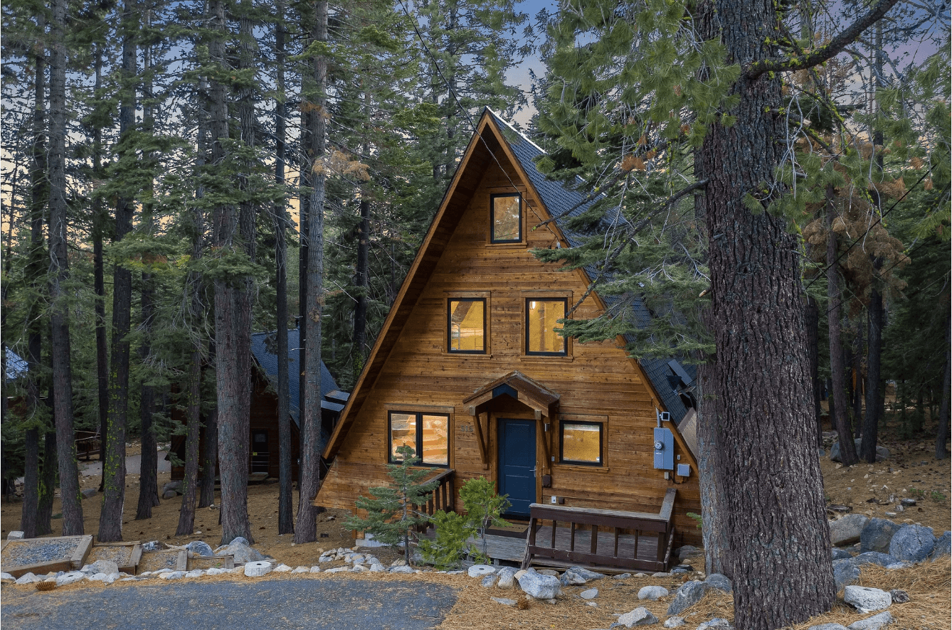 Tamarack Lodge - Image 2