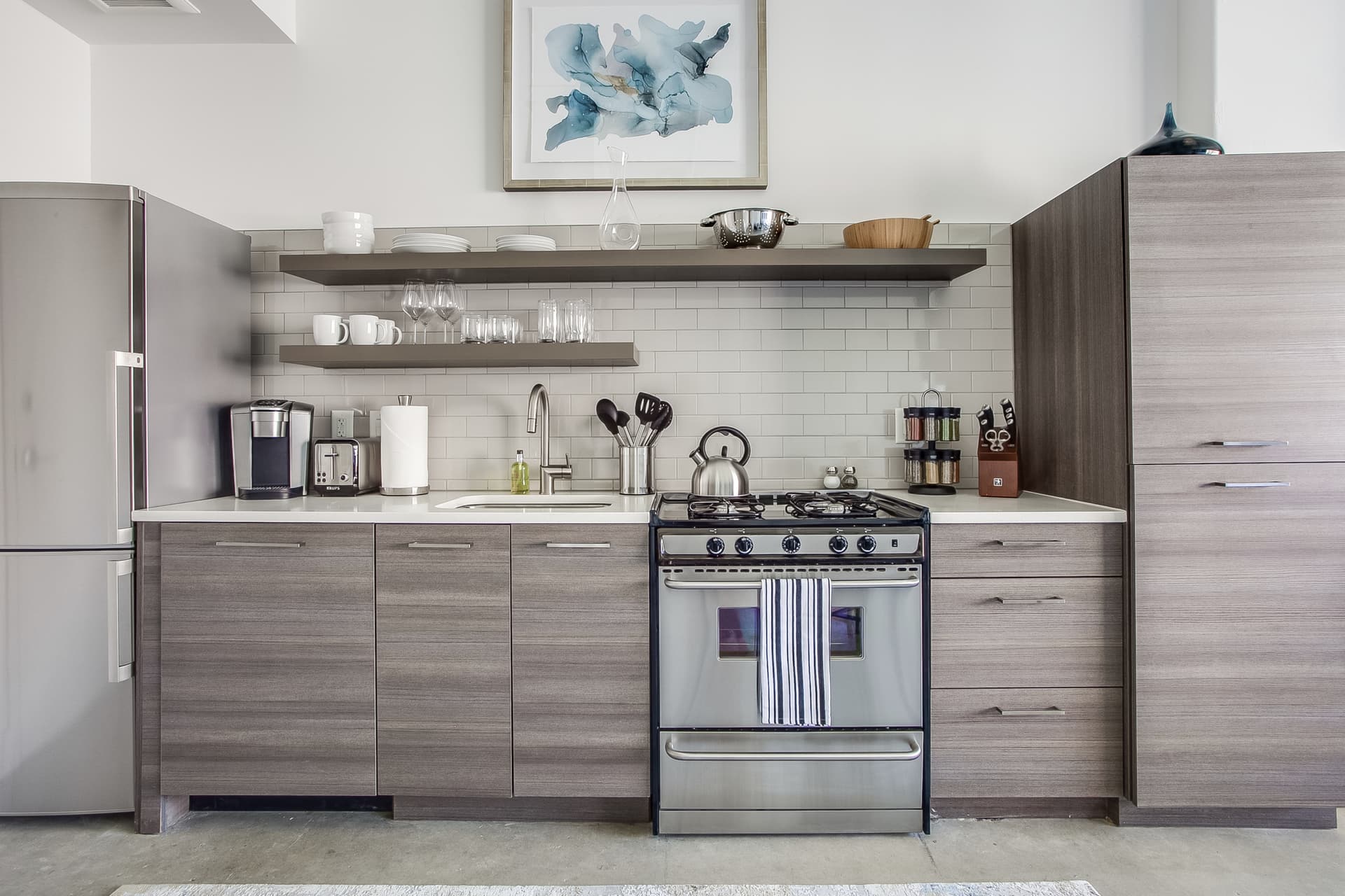 La Femme Flat - Image 4