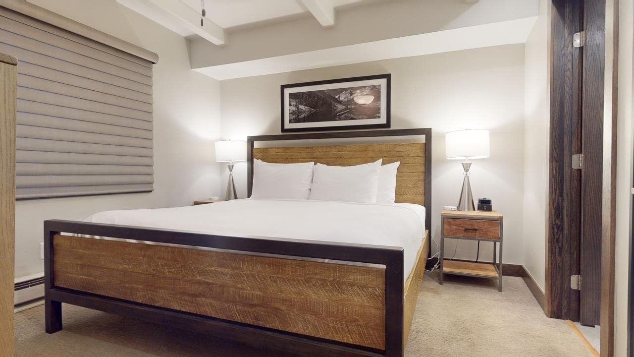 Landmark Condo #204 - Image 4