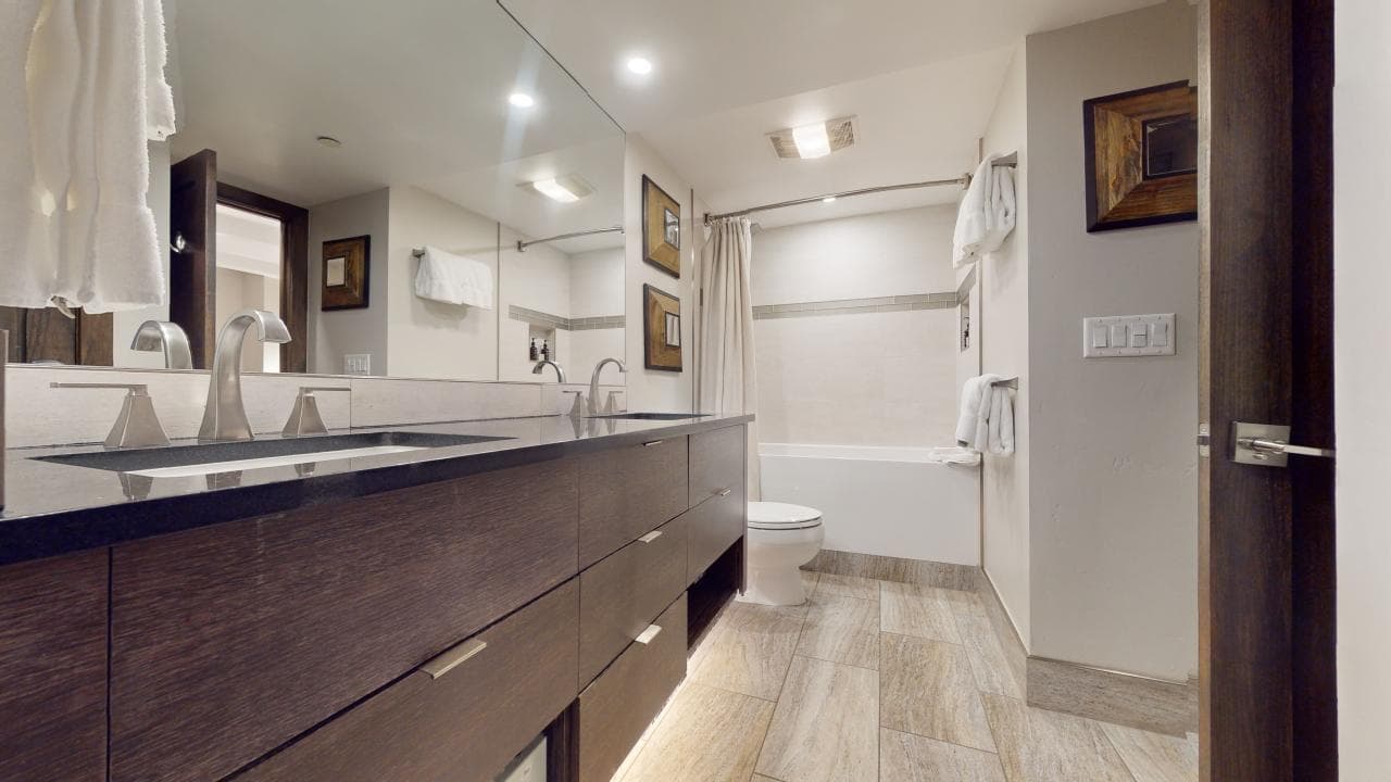 Landmark Condo #204 - Image 6